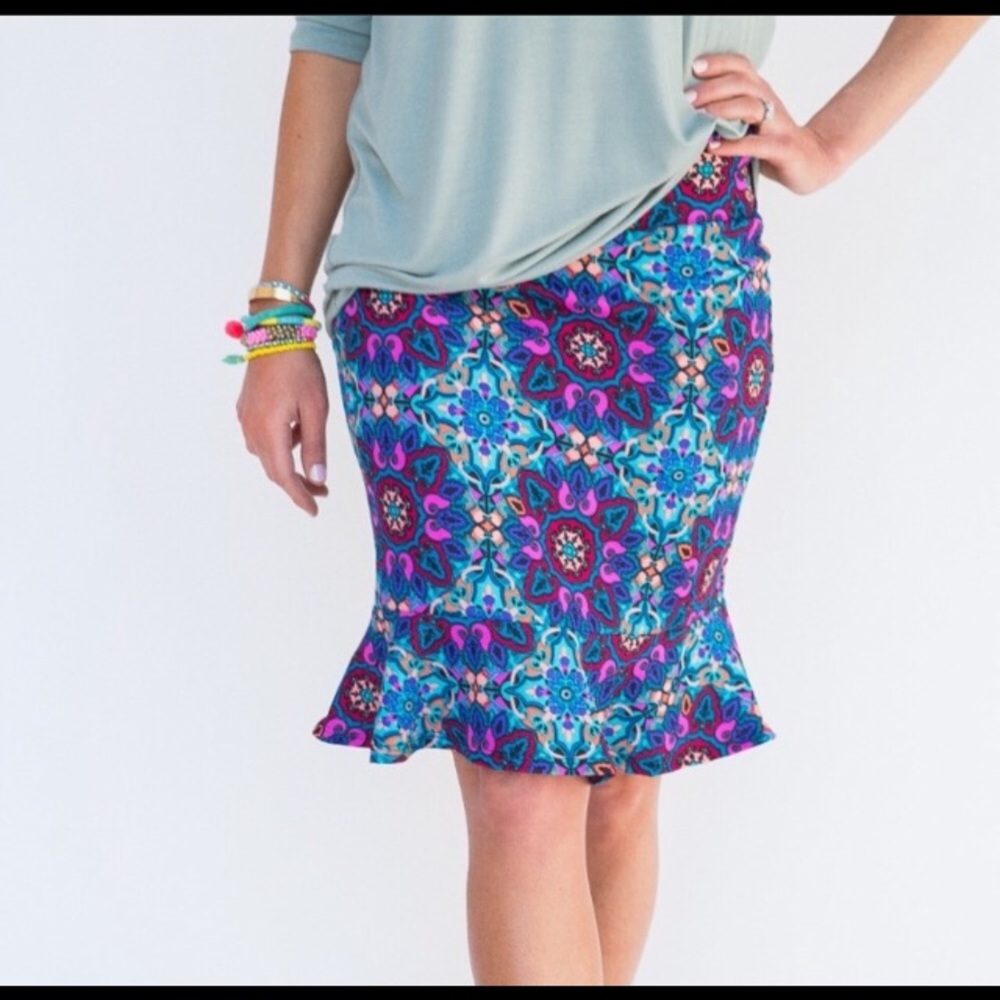Agnes and Dora NWT Flounce skirt